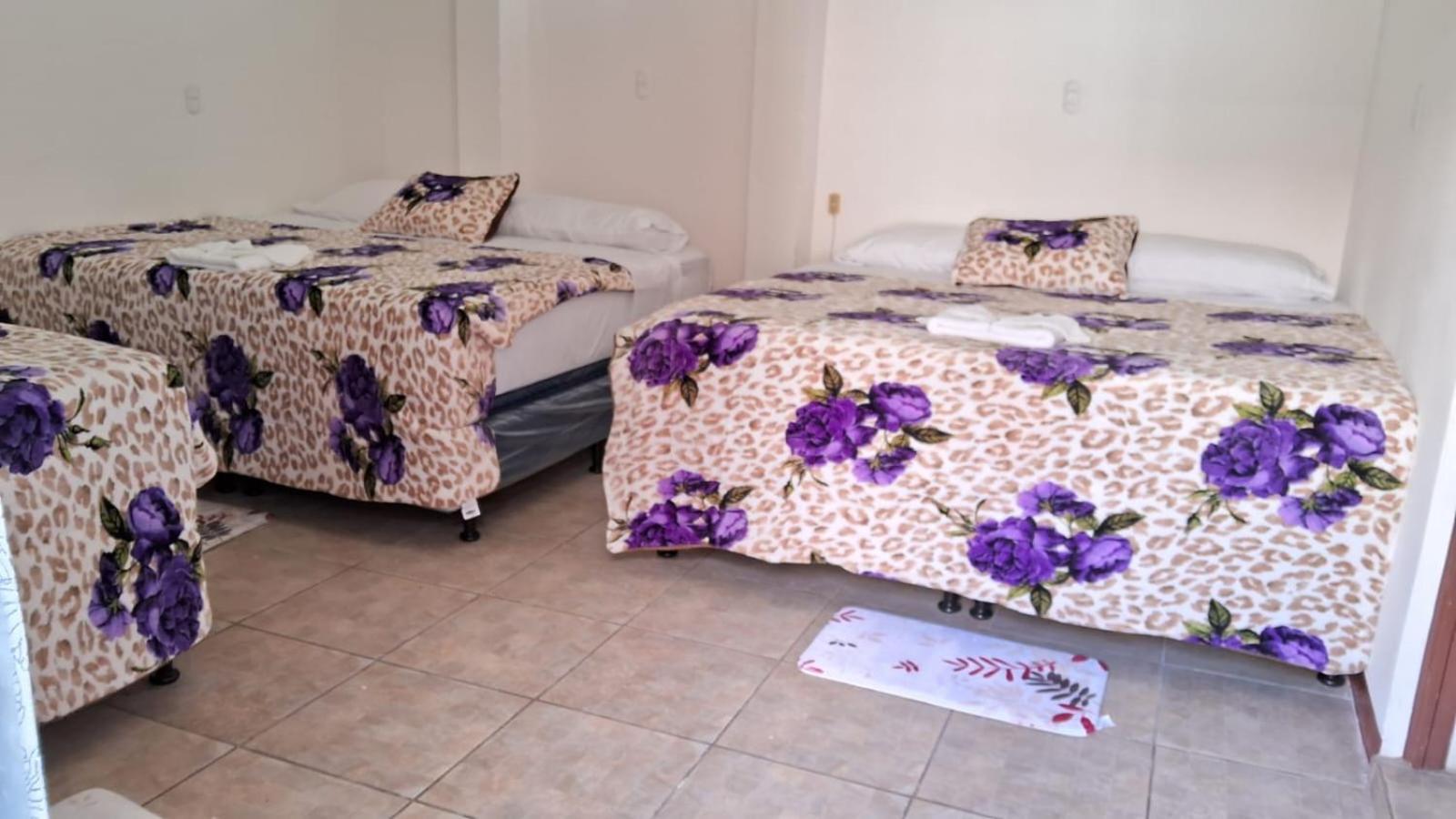 Hotel Kamelot Parque Central Quetzaltenango Eksteriør bilde