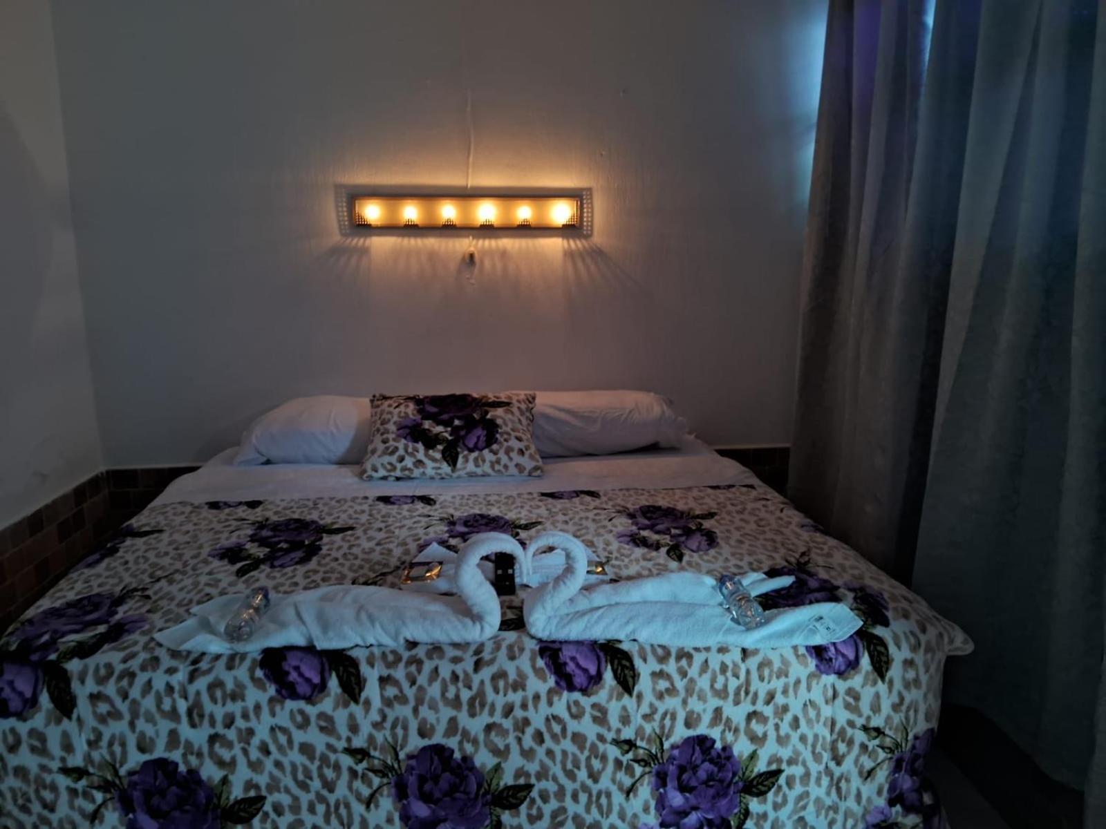 Hotel Kamelot Parque Central Quetzaltenango Eksteriør bilde